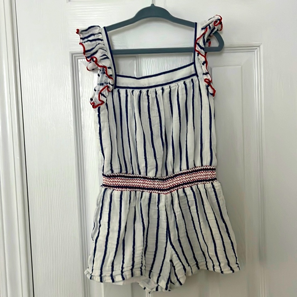 Americana themed romper. Great condition. No stains size 4/5 XS